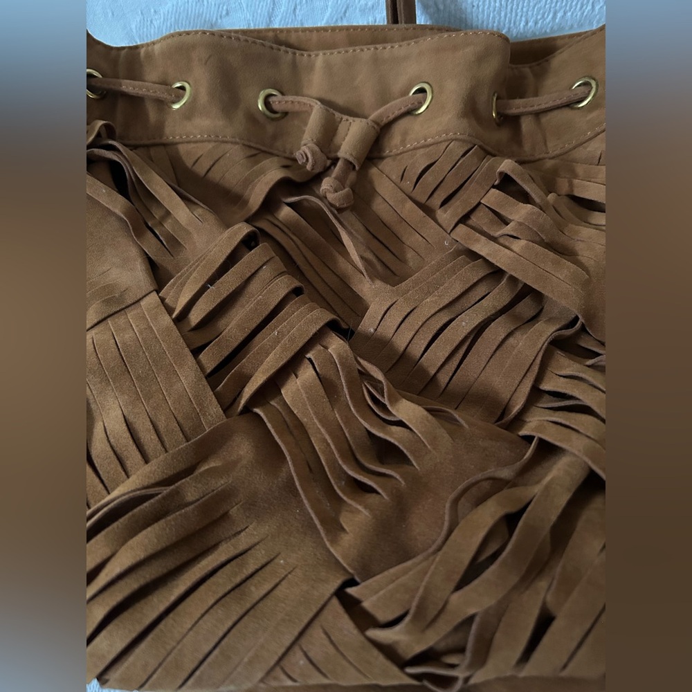 Steve Madden Tan Suede Bucket Bag with Front Criss Cross Detail and Both Crossbo - Picture 4 of 6